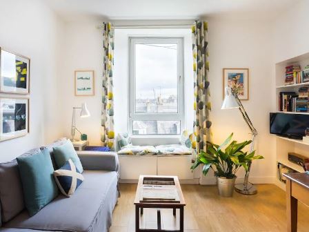 Airbnb apartment near Holyrood